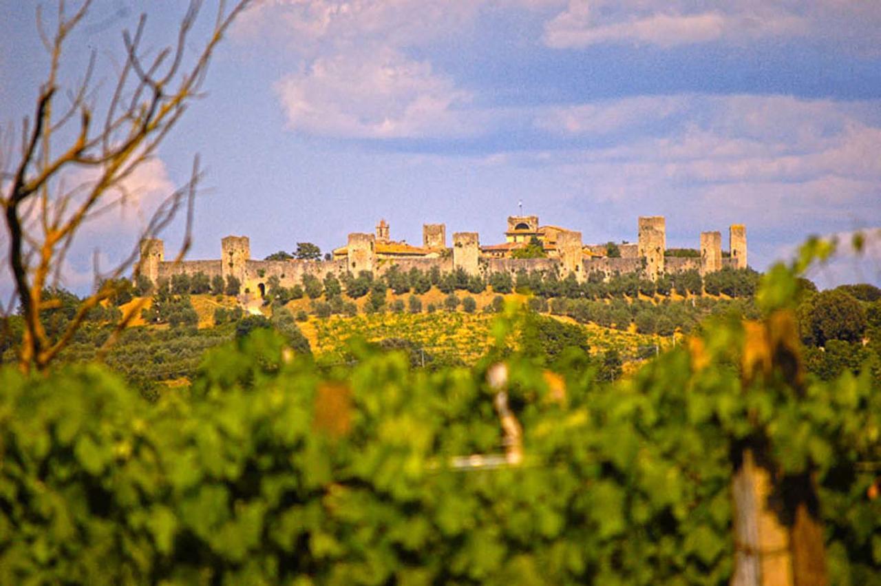 Monteriggioni Suite Exteriör bild